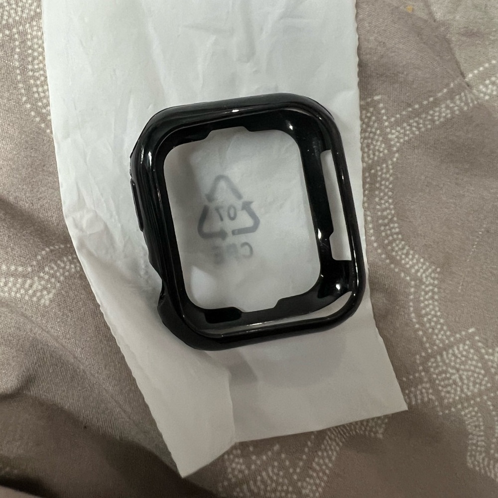 🥰 4/$25- Sleek Black Smartwatch Protective Case